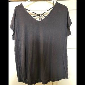 Papermoon medium gray shirt with gorgeous back